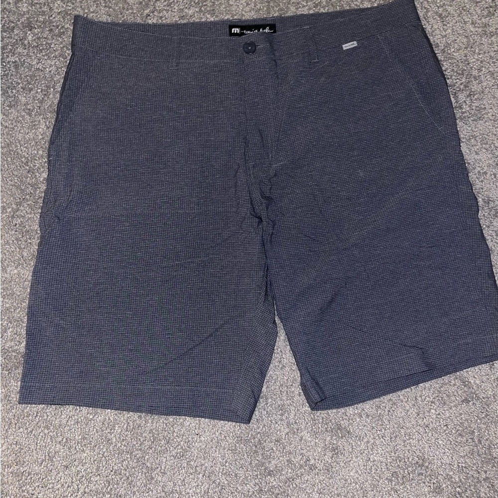 Travis Mathew Shorts Size 38 (NWOT)